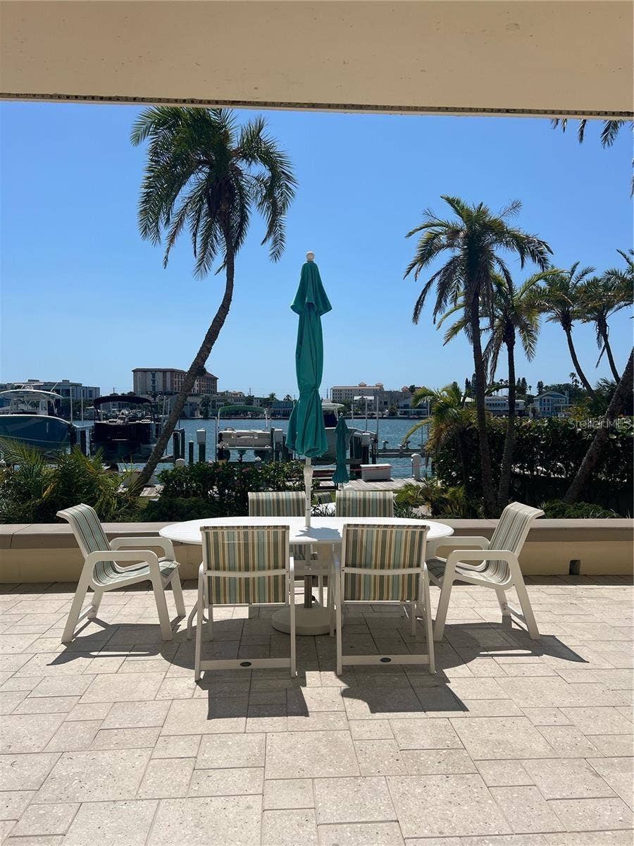 690 ISLAND WAY, #208, Clearwater, FL 33767 690 ISLAND WAY, #208, Clearwater, FL 33767