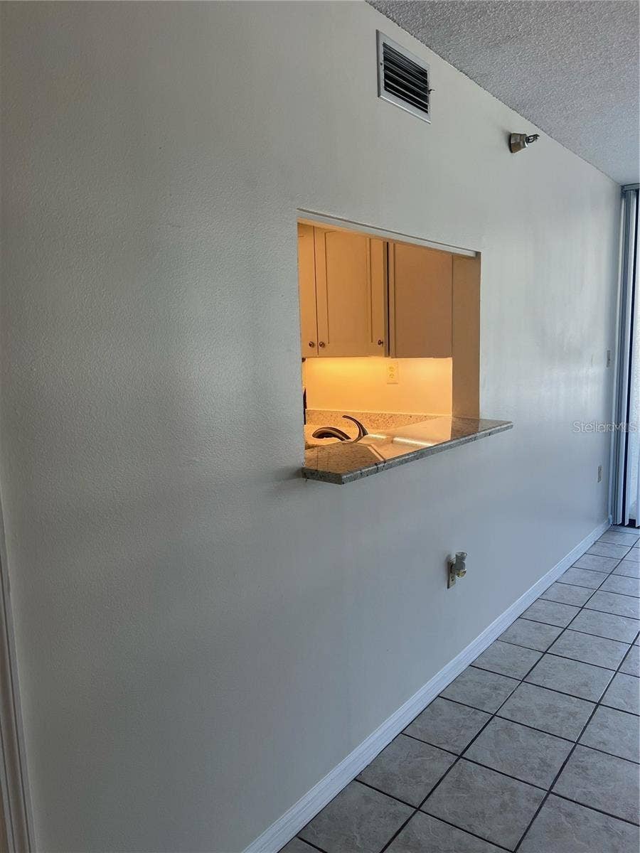 690 ISLAND WAY, #208, Clearwater, FL 33767 690 ISLAND WAY, #208, Clearwater, FL 33767
