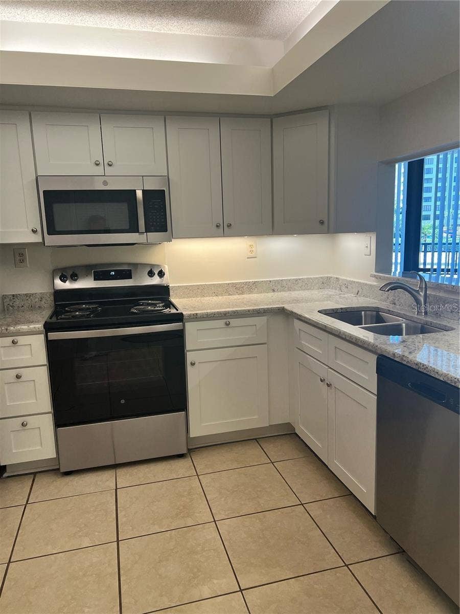 690 ISLAND WAY, #208, Clearwater, FL 33767 690 ISLAND WAY, #208, Clearwater, FL 33767