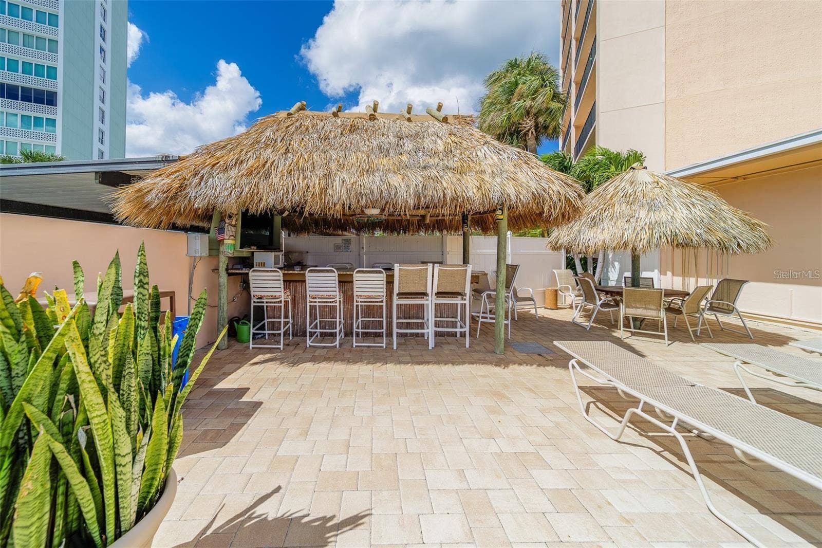 51 ISLAND WAY, #909, Clearwater, FL 33767 51 ISLAND WAY, #909, Clearwater, FL 33767
