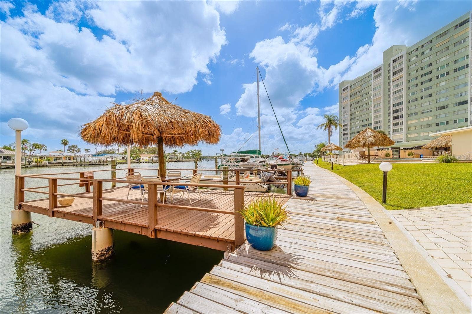 51 ISLAND WAY, #909, Clearwater, FL 33767 51 ISLAND WAY, #909, Clearwater, FL 33767
