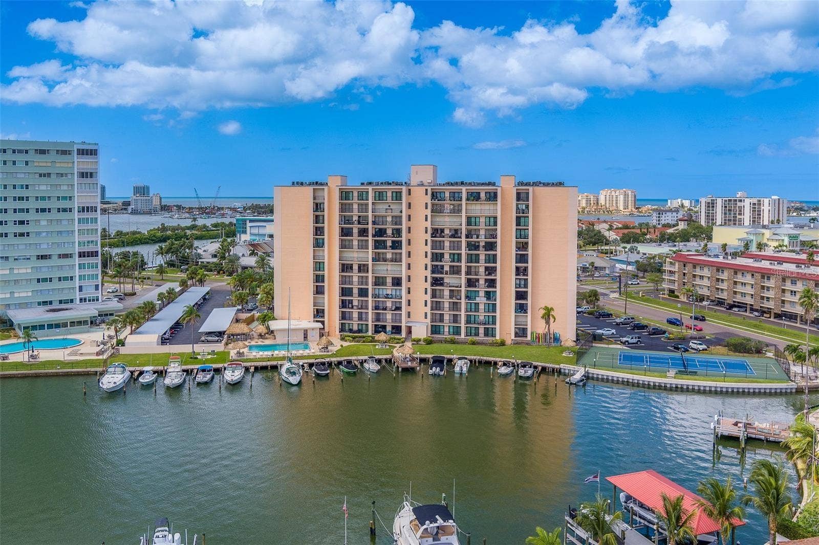 51 ISLAND WAY, #909, Clearwater, FL 33767 51 ISLAND WAY, #909, Clearwater, FL 33767