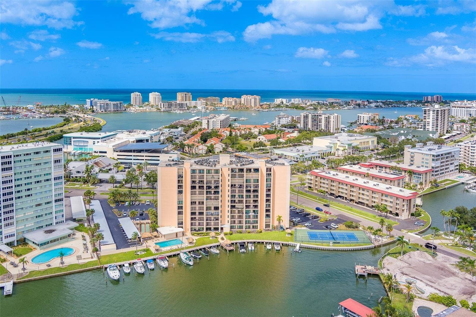 51 ISLAND WAY, #909, Clearwater, FL 33767 51 ISLAND WAY, #909, Clearwater, FL 33767
