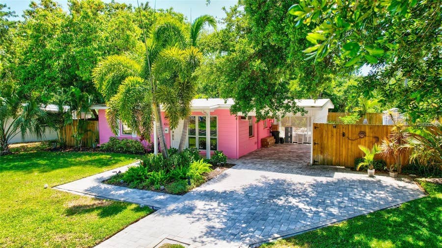 Property photo for 4261 PORPOISE DRIVE SE, St Petersburg, FL