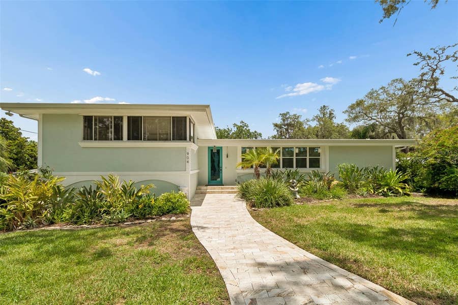 Property photo for 904 BAYSHORE DRIVE, Tarpon Springs, FL