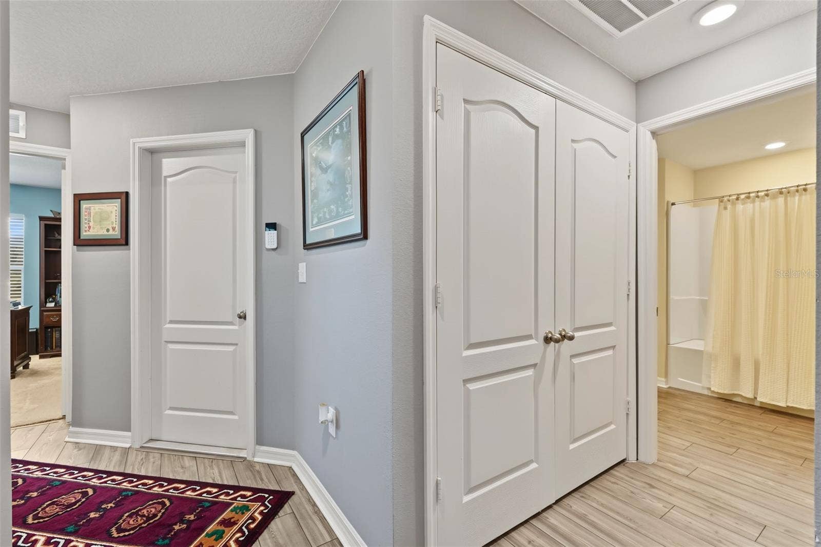 8951 SOUTHERN CHARM CIRCLE, Brooksville, FL 34613 8951 SOUTHERN CHARM CIRCLE, Brooksville, FL 34613