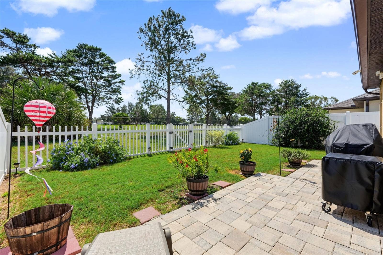8951 SOUTHERN CHARM CIRCLE, Brooksville, FL 34613 8951 SOUTHERN CHARM CIRCLE, Brooksville, FL 34613