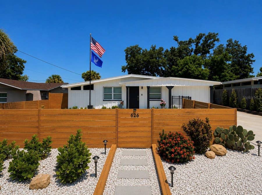 Property photo for 626 LAURA LANE, Dunedin, FL
