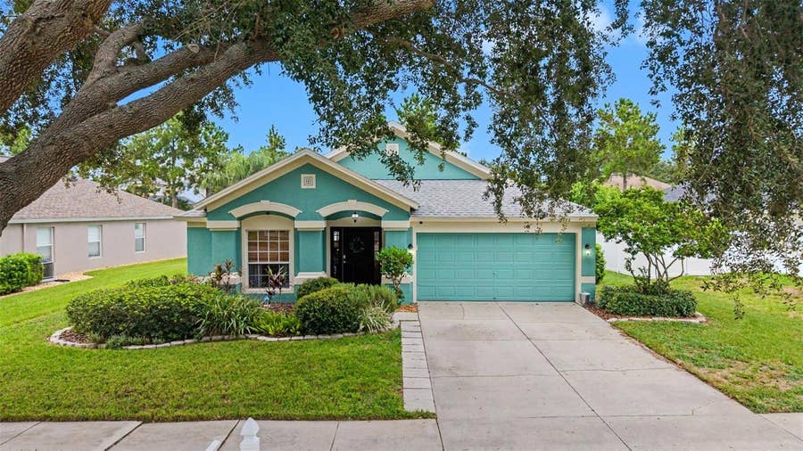 Property photo for 2022 SAMANTHA LANE, Valrico, FL