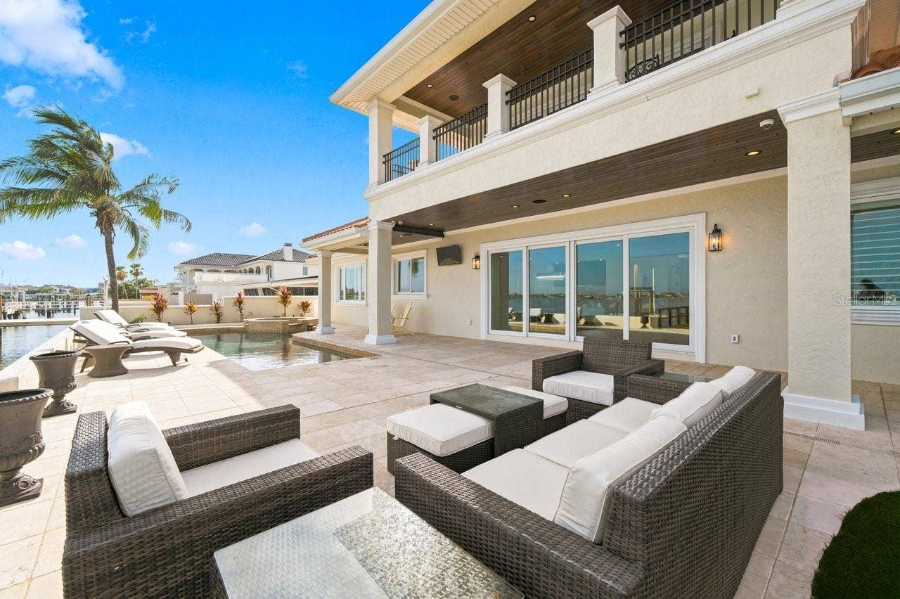 504 55 TH AVENUE, St Pete Beach, FL 33706 504 55 TH AVENUE, St Pete Beach, FL 33706