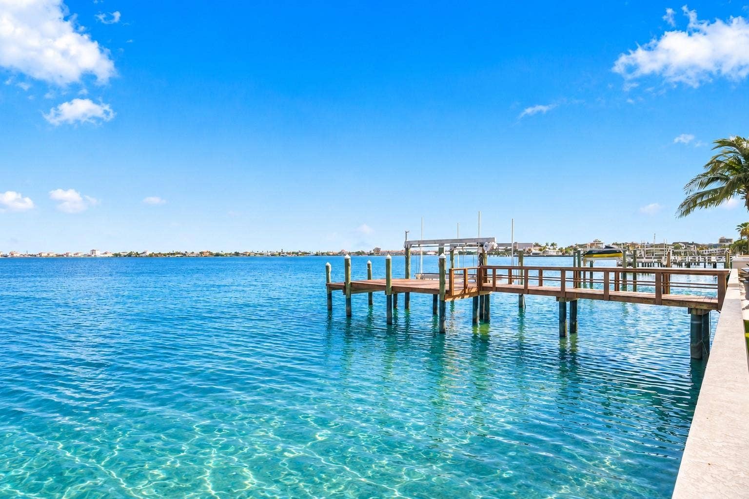 504 55 TH AVENUE, St Pete Beach, FL 33706 virtual blue water