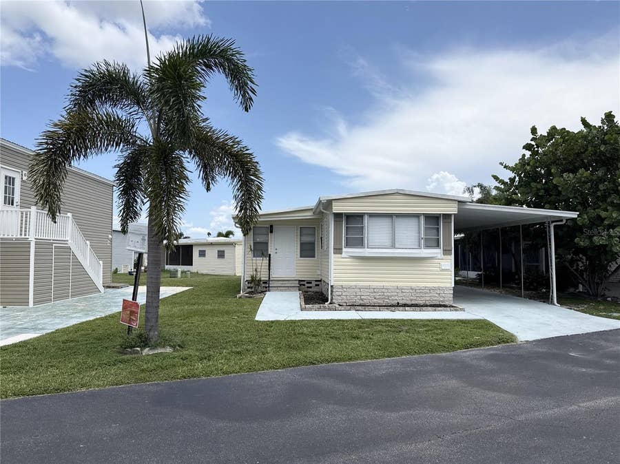 Property photo for 347 MOUNT SAXON AVENUE NE, #324, St Petersburg, FL