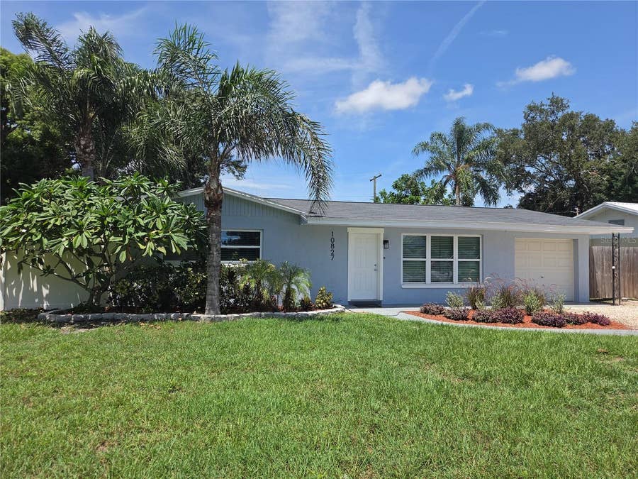 Property photo for 10827 VILLAGE GREEN AVENUE, Seminole, FL