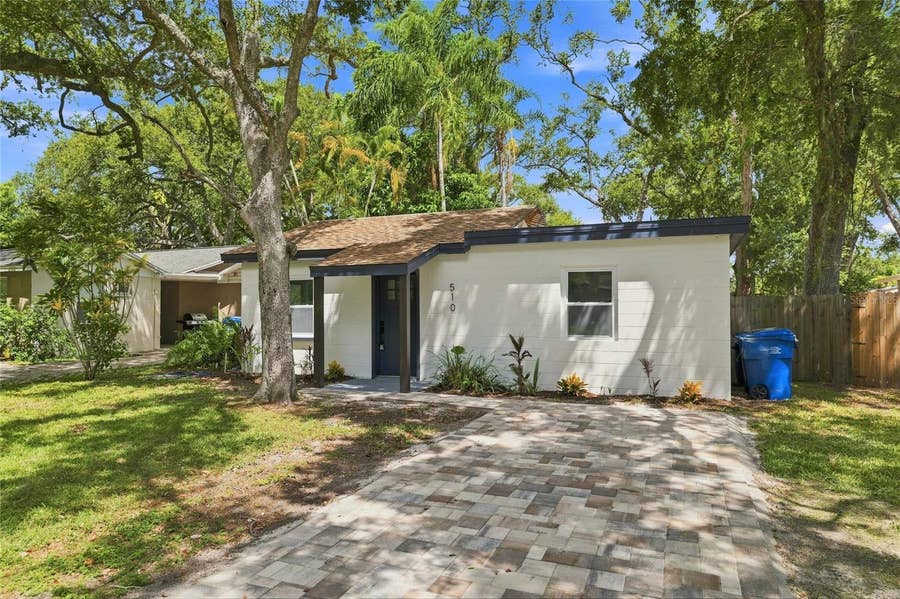 Property photo for 510 3RD AVENUE NE, Largo, FL