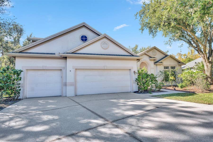 Property photo for Tampa, FL