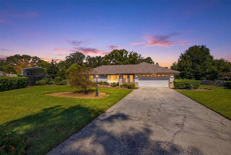 Property photo for 4431 MOHICAN TRAIL, Valrico, FL