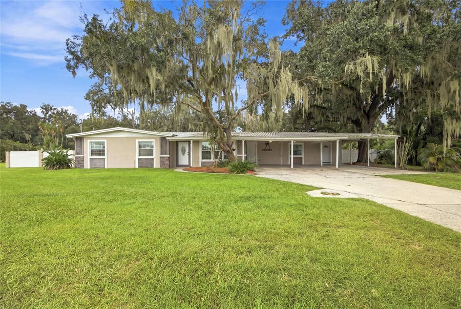 Property photo for 5106 THONOTOSASSA ROAD, Plant City, FL