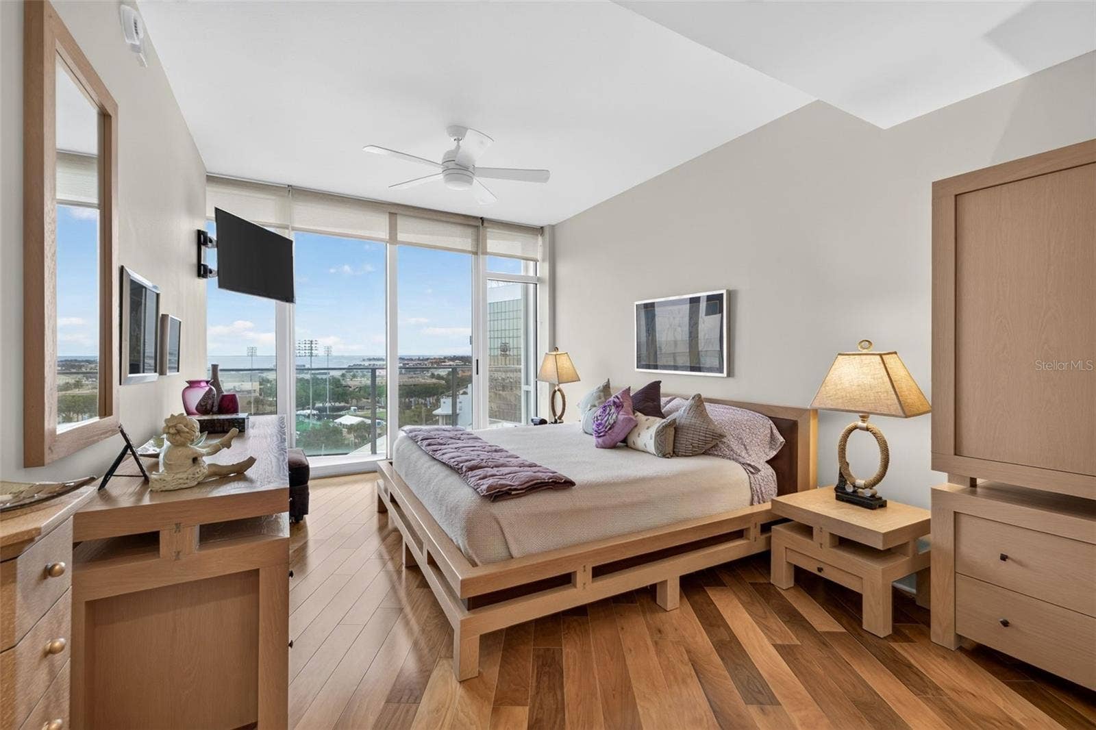 175 1ST STREET SOUTH STREET, #1106, St Petersburg, FL 33701 Primary Suite Water Views