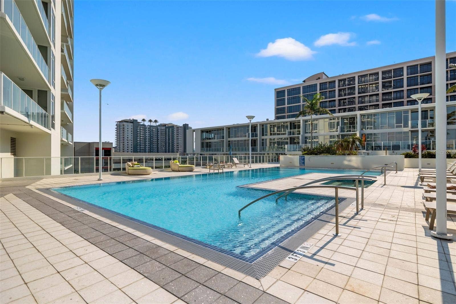175 1ST STREET SOUTH STREET, #1106, St Petersburg, FL 33701 175 1ST STREET SOUTH STREET, #1106, St Petersburg, FL 33701