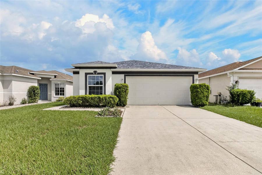 Property photo for 535 SCARLET MAPLE COURT, Plant City, FL