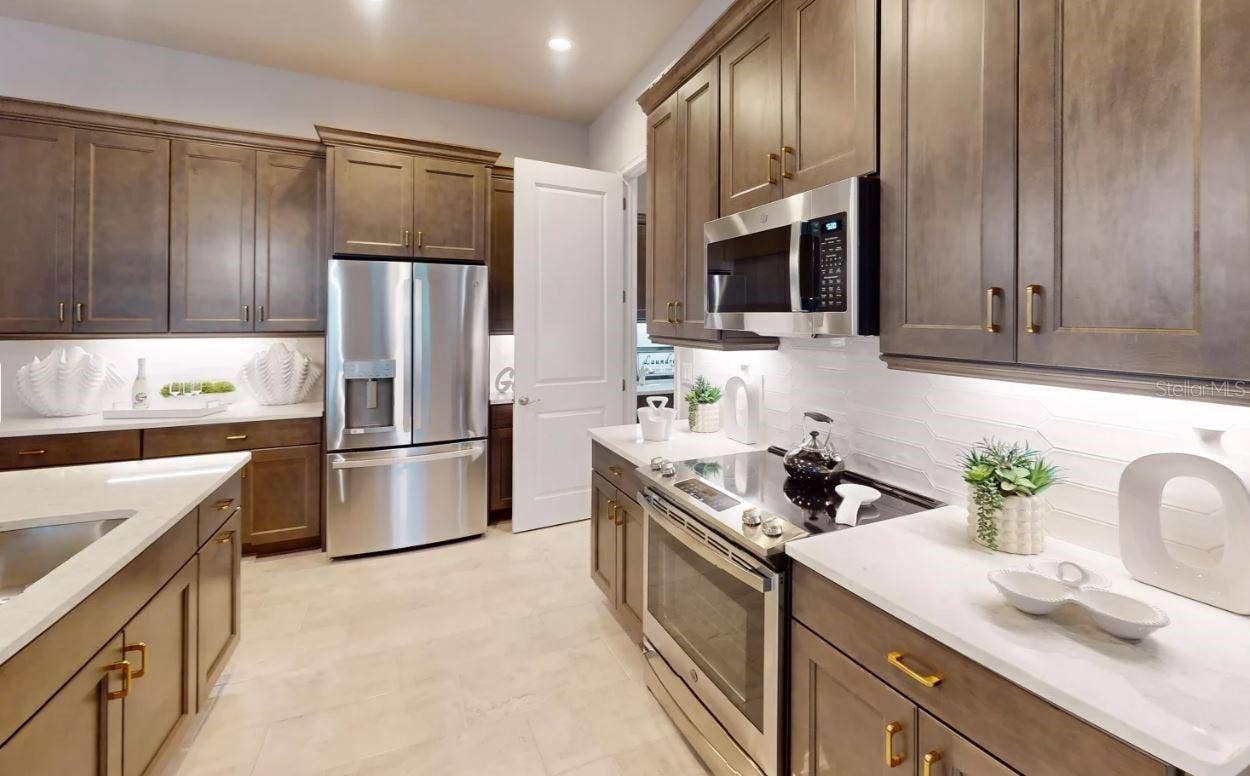 52 BRIGHTON LANE, Ormond Beach, FL 32174 52 BRIGHTON LANE, Ormond Beach, FL 32174