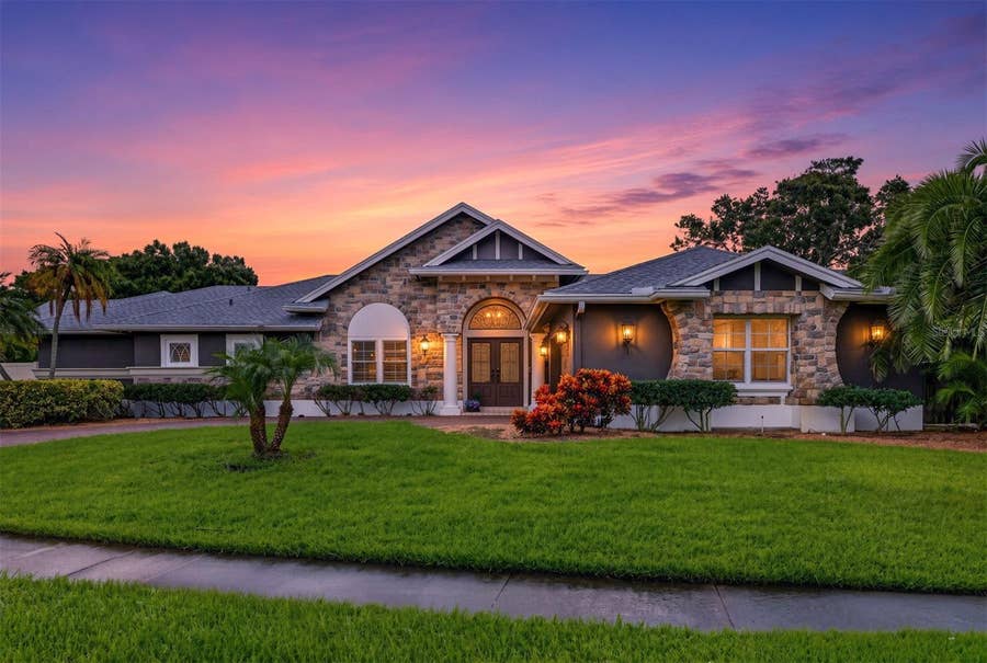 Property photo for 1400 75TH CIRCLE NE, St Petersburg, FL