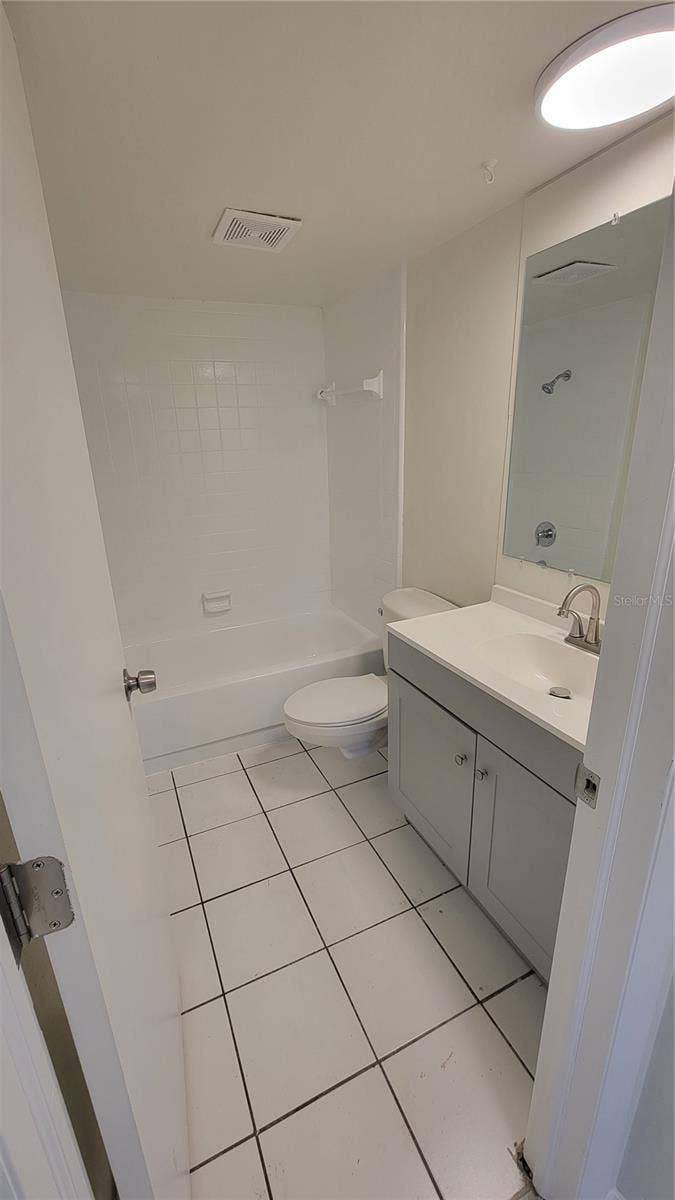 308 AVANDA COURT, #6, Clearwater, FL 33756 308 AVANDA COURT, #6, Clearwater, FL 33756