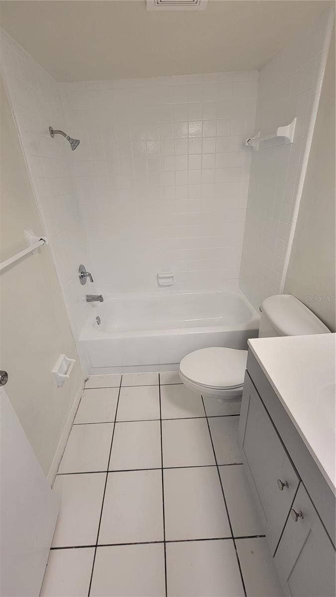308 AVANDA COURT, #6, Clearwater, FL 33756 308 AVANDA COURT, #6, Clearwater, FL 33756
