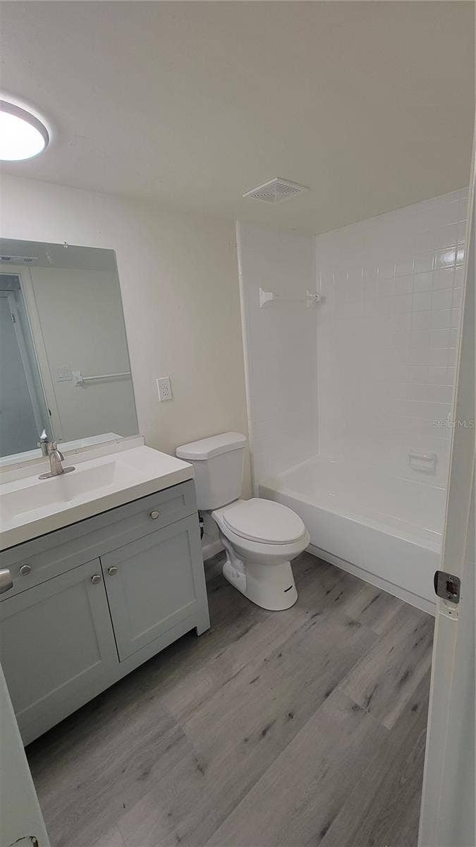 308 AVANDA COURT, #6, Clearwater, FL 33756 308 AVANDA COURT, #6, Clearwater, FL 33756