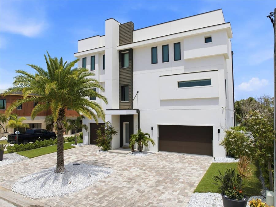 Property photo for 11365 6TH STREET E, Treasure Island, FL