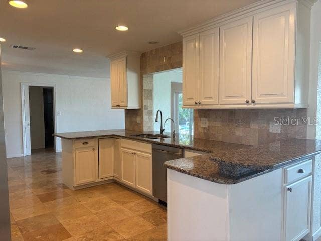 12055 4TH STREET E, Treasure Island, FL 33706 12055 4TH STREET E, Treasure Island, FL 33706
