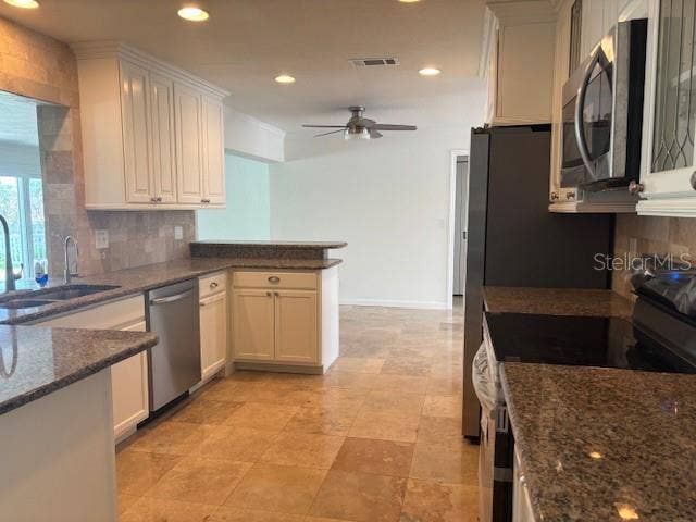 12055 4TH STREET E, Treasure Island, FL 33706 12055 4TH STREET E, Treasure Island, FL 33706