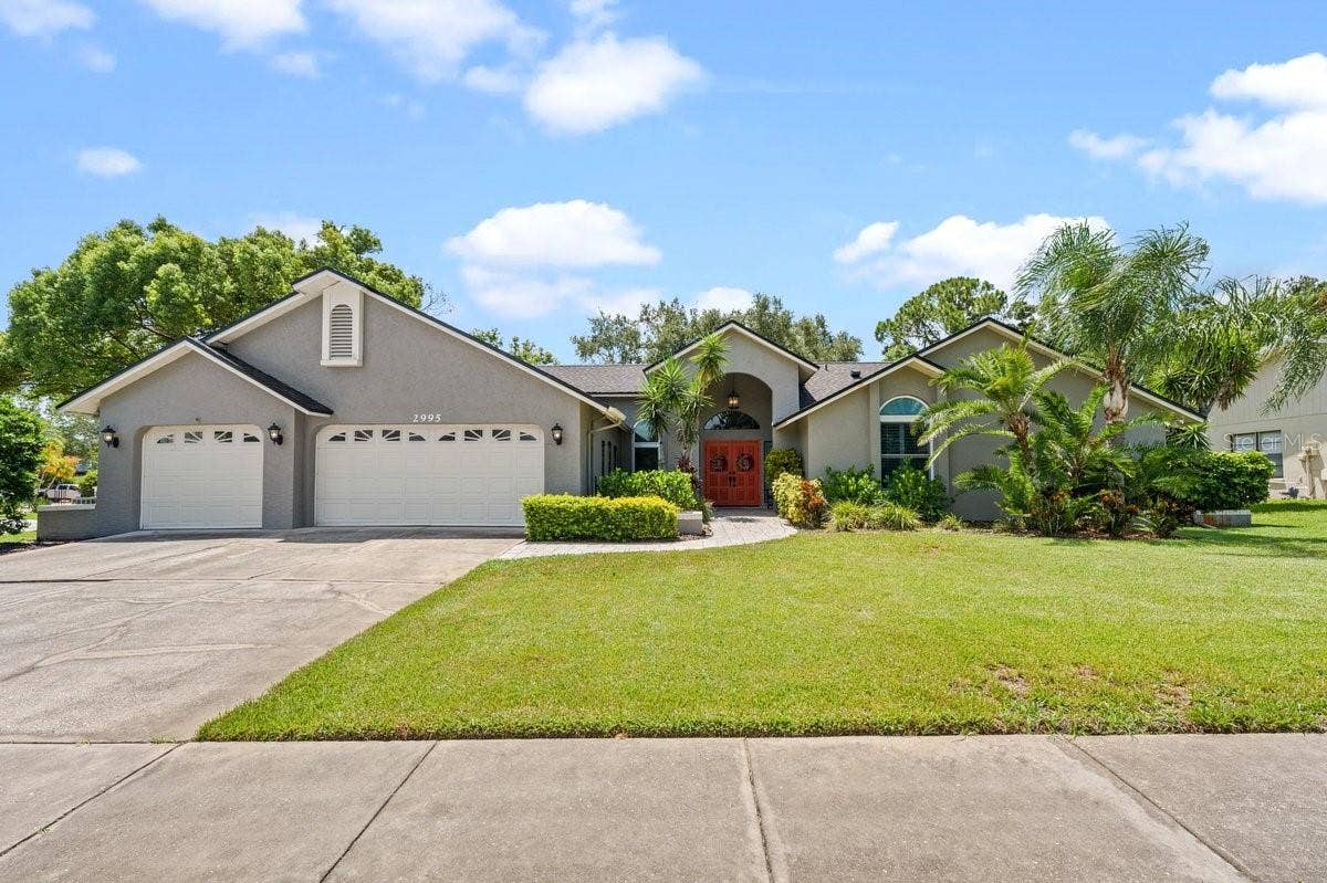 2995 EXETER DRIVE, Clearwater, FL 33761 Countryside at its finest! 2995 Exeter Drive in the heart of Clearwater.