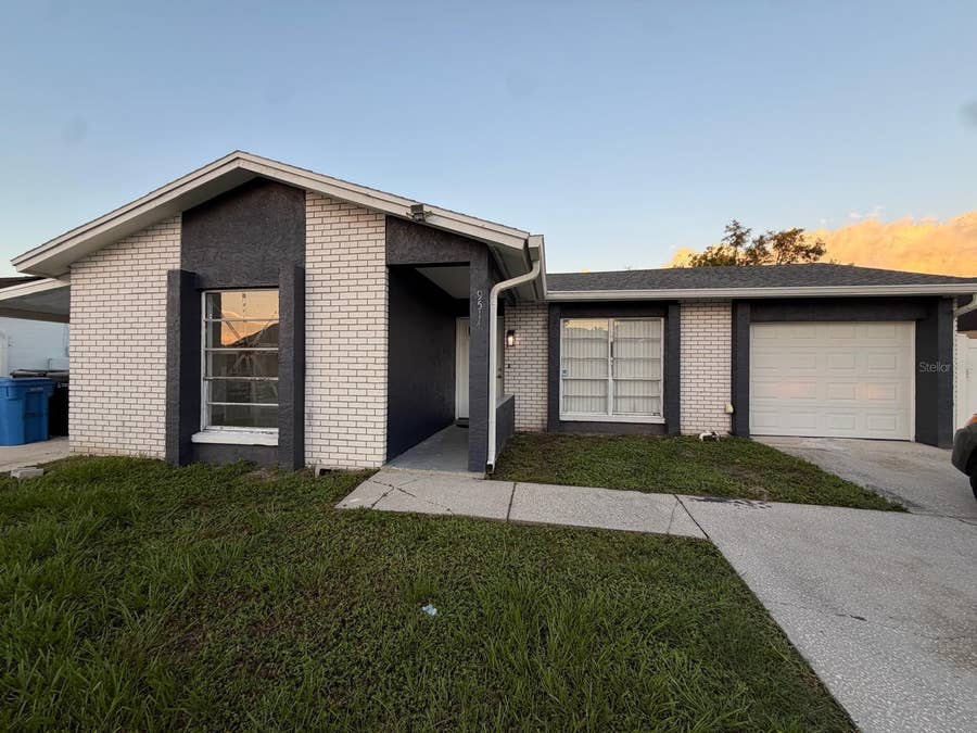 Property photo for 9514 LETTERSTONE COURT, Tampa, FL
