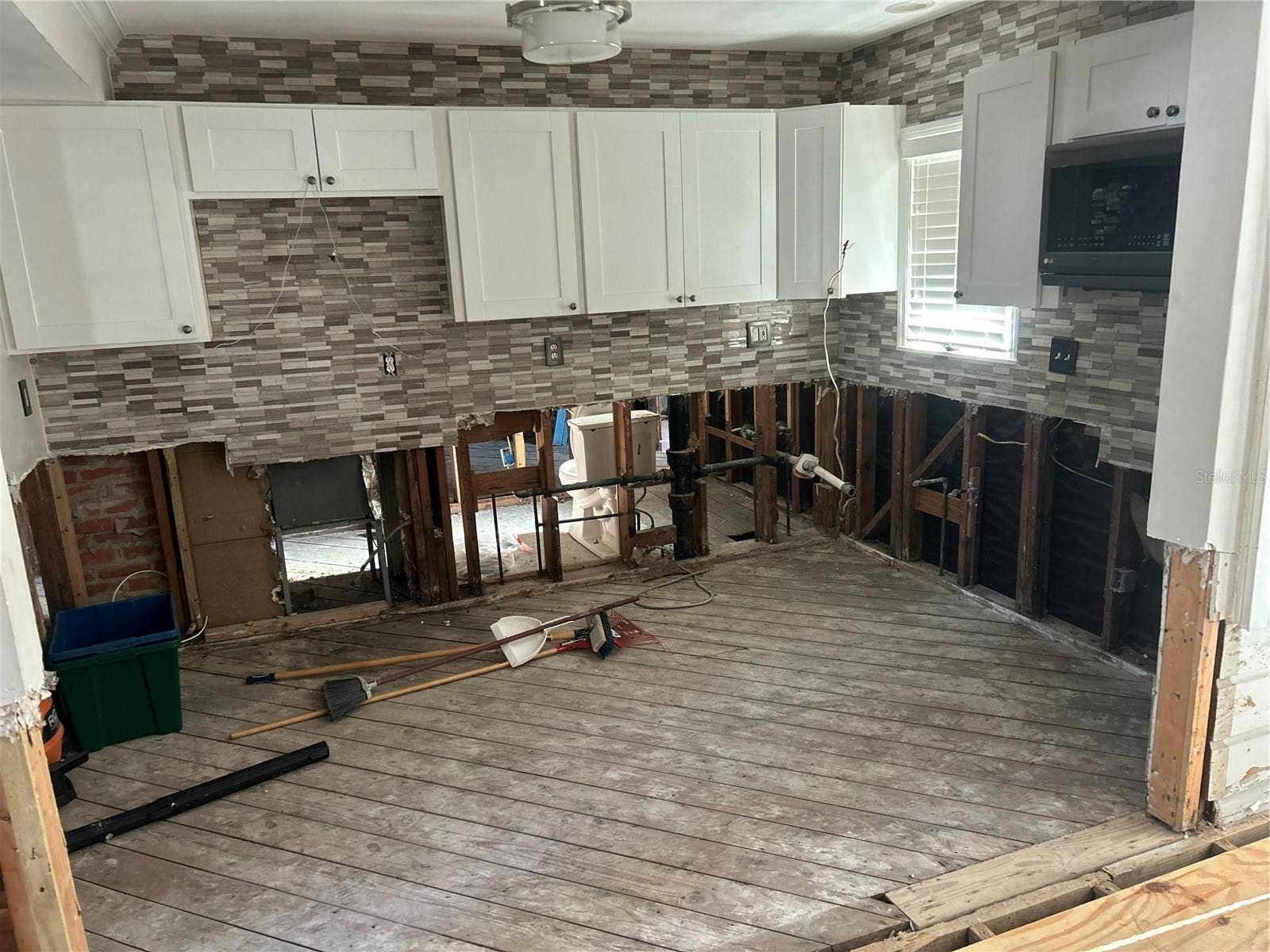3008 DUPONT STREET S, Gulfport, FL 33707 3008 DUPONT STREET S, Gulfport, FL 33707