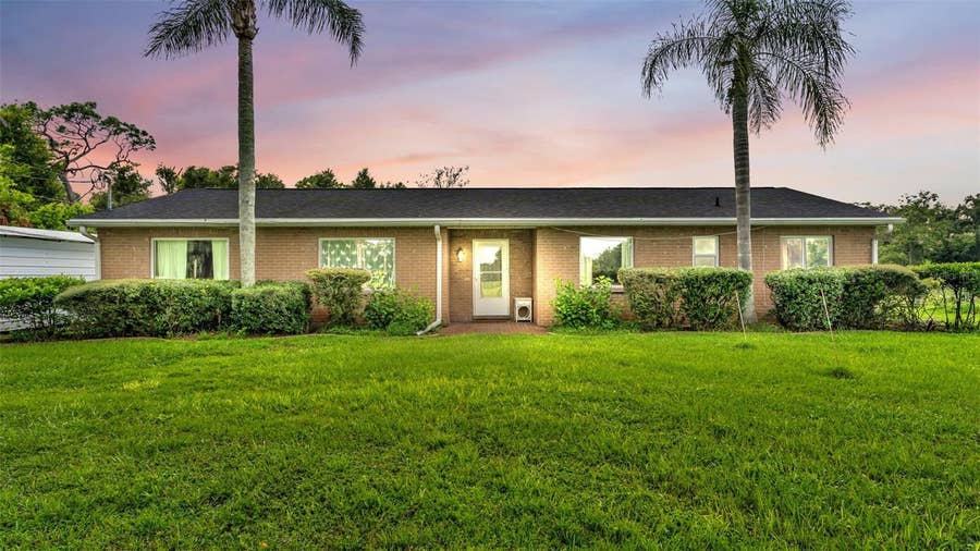 Property photo for 2742 DAD WELDON RD, Dover, FL