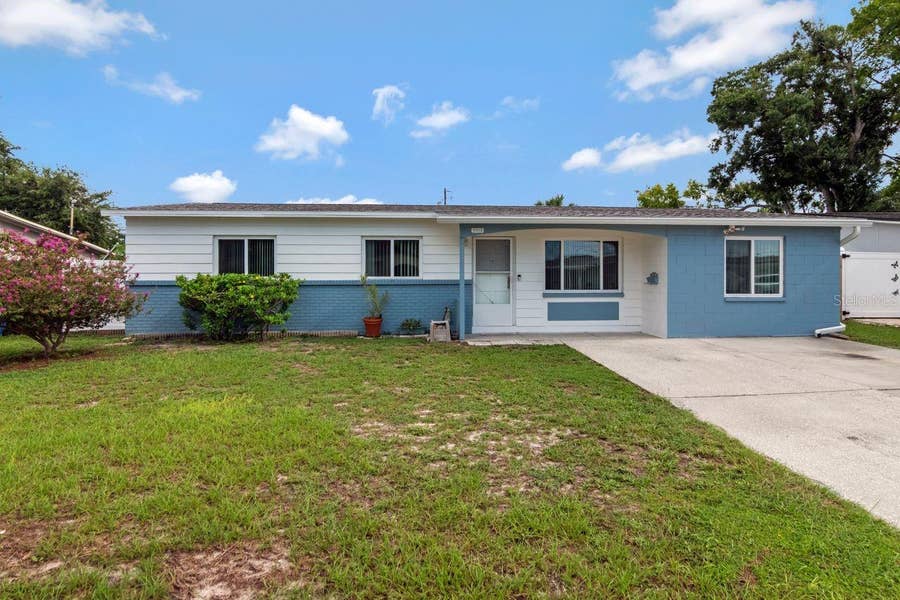 Property photo for 7713 W POWHATAN AVENUE, Tampa, FL