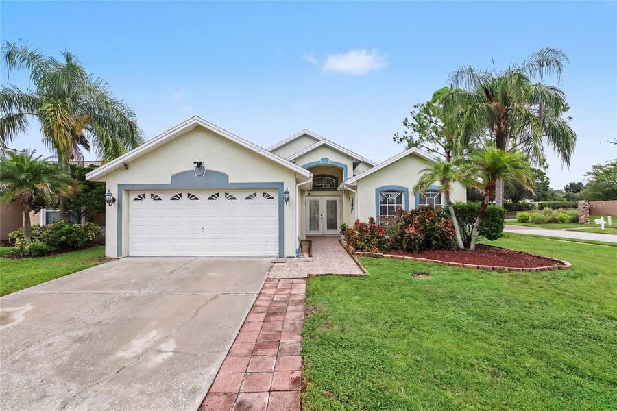 Property photo for 1102 VINETREE DRIVE, Brandon, FL