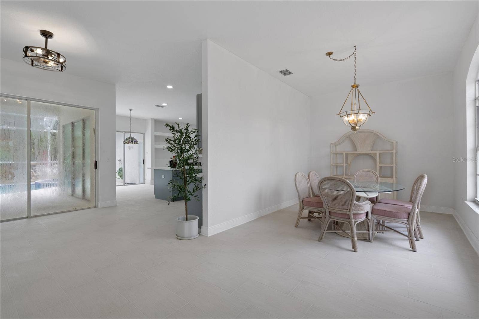 3239 GLENWOOD CIRCLE, Holiday, FL 34691