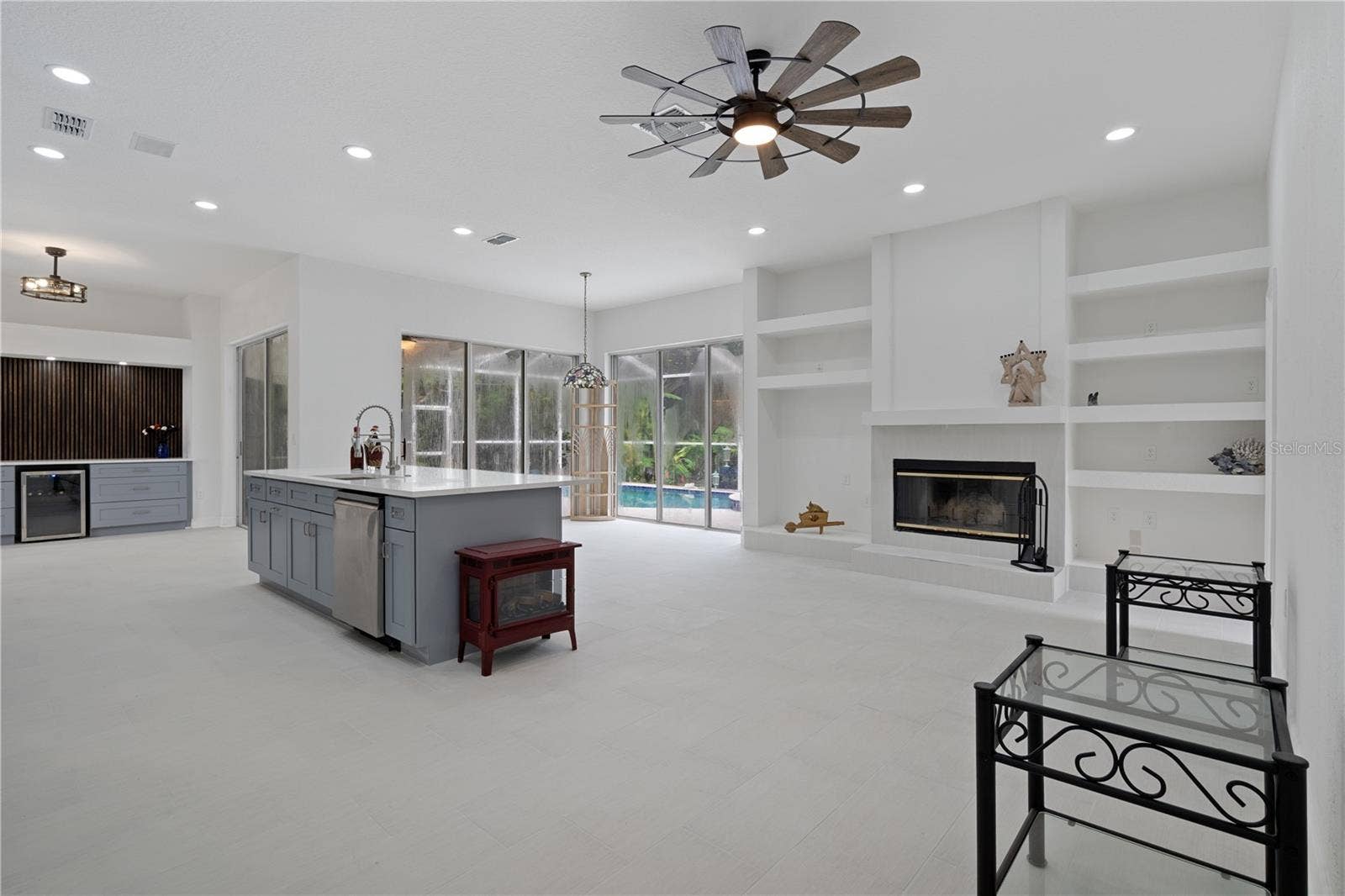 3239 GLENWOOD CIRCLE, Holiday, FL 34691