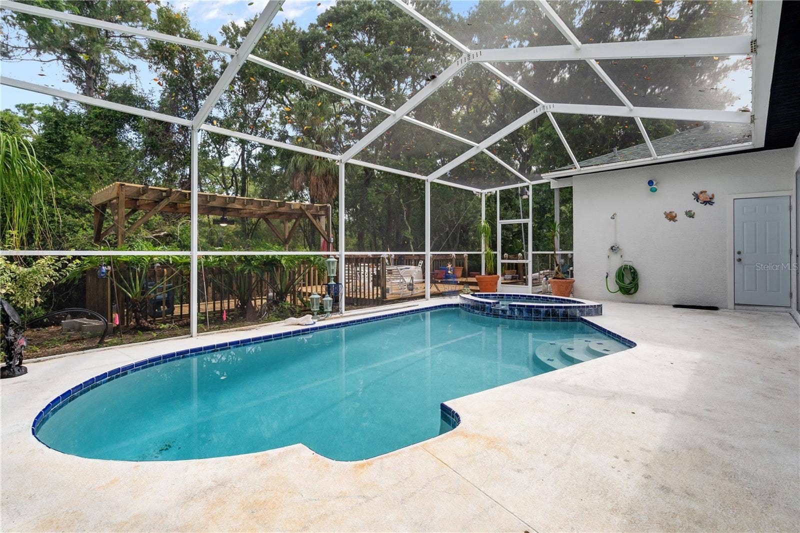 3239 GLENWOOD CIRCLE, Holiday, FL 34691