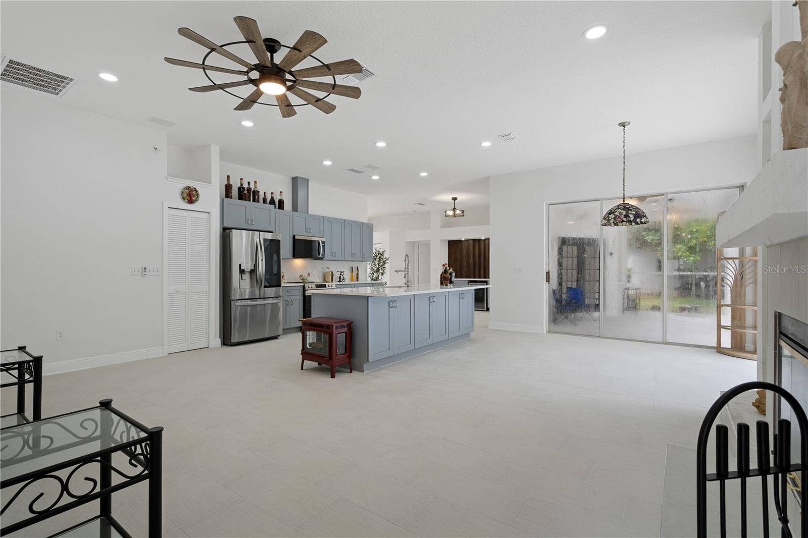3239 GLENWOOD CIRCLE, Holiday, FL 34691