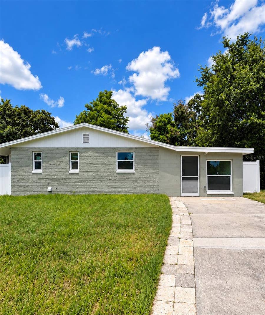 Property photo for 8719 RIVER FOREST CIRCLE, Tampa, FL