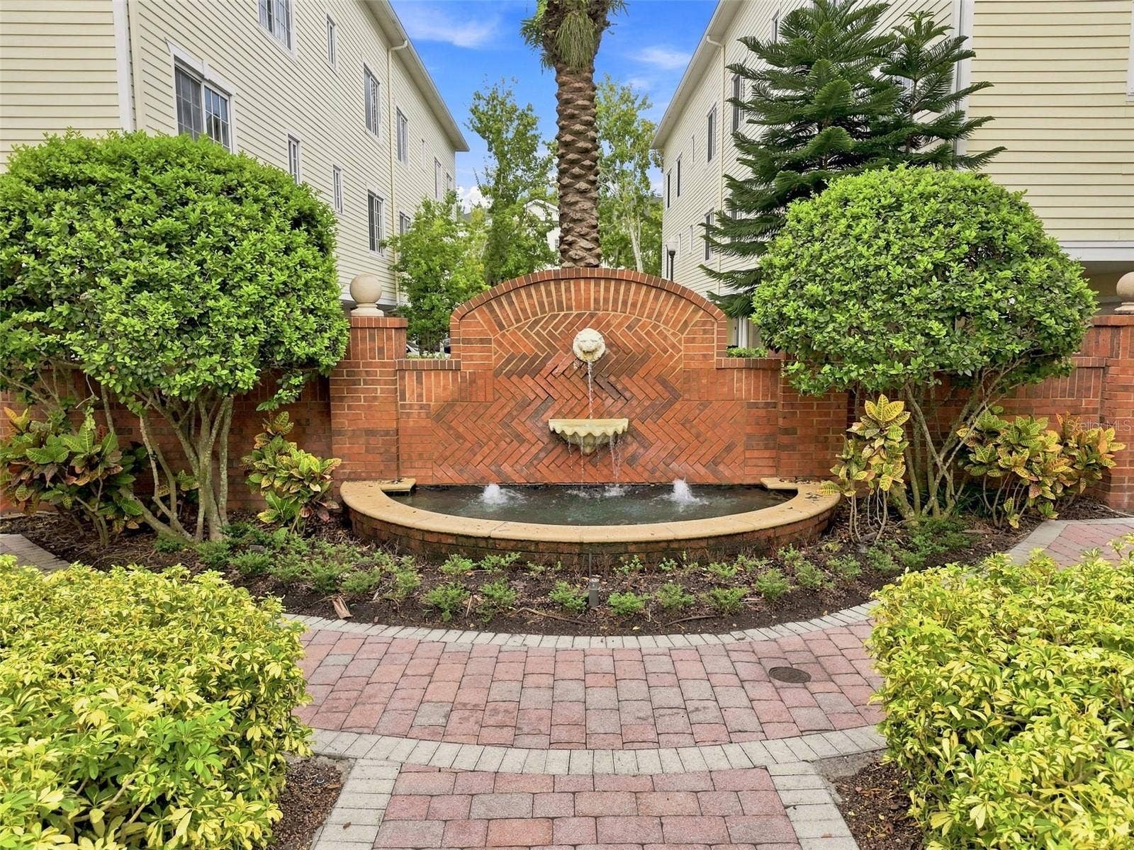 9801 MEADOW FIELD CIRCLE, Tampa, FL 33626 9801 MEADOW FIELD CIRCLE, Tampa, FL 33626