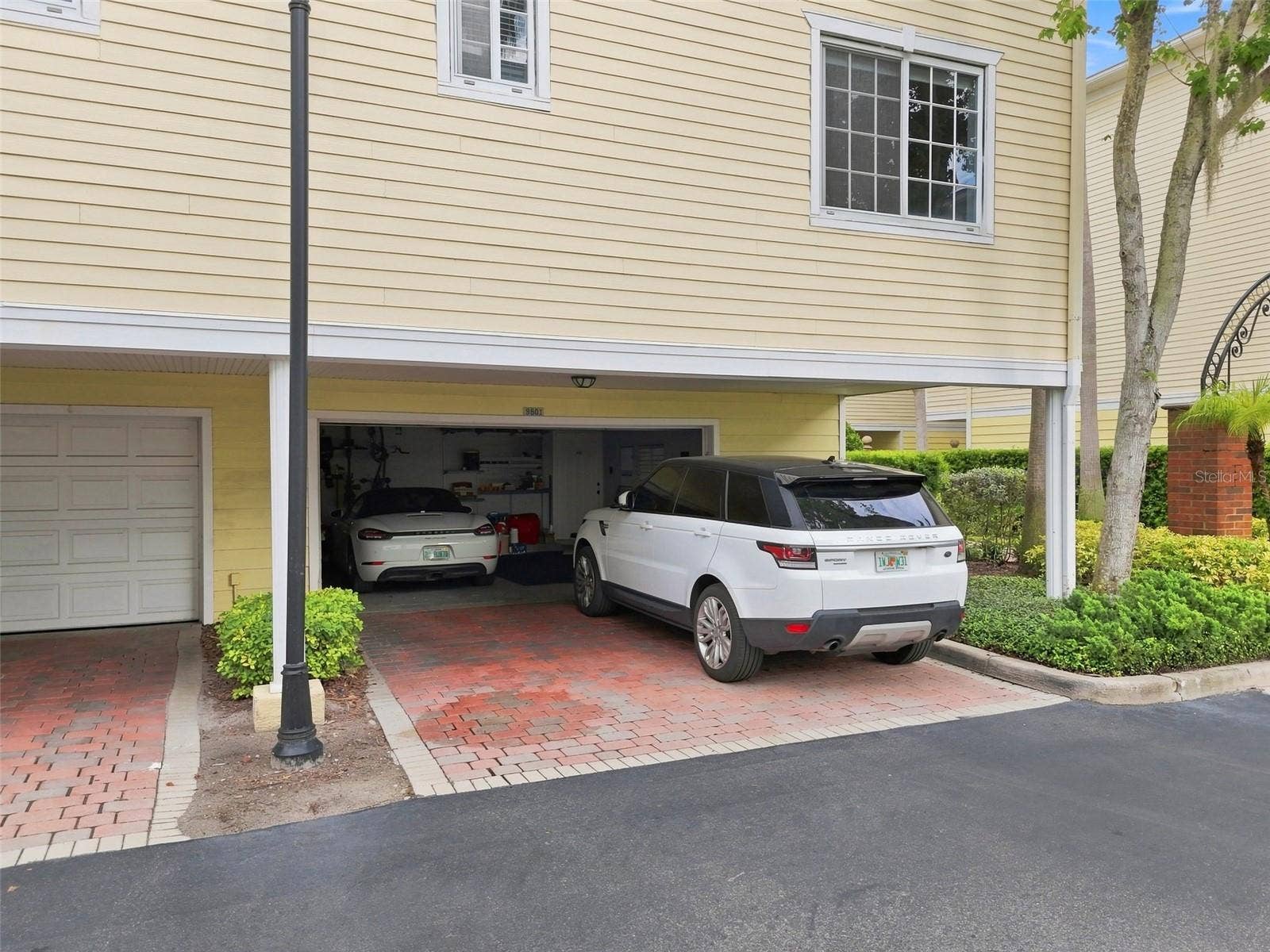 9801 MEADOW FIELD CIRCLE, Tampa, FL 33626 9801 MEADOW FIELD CIRCLE, Tampa, FL 33626