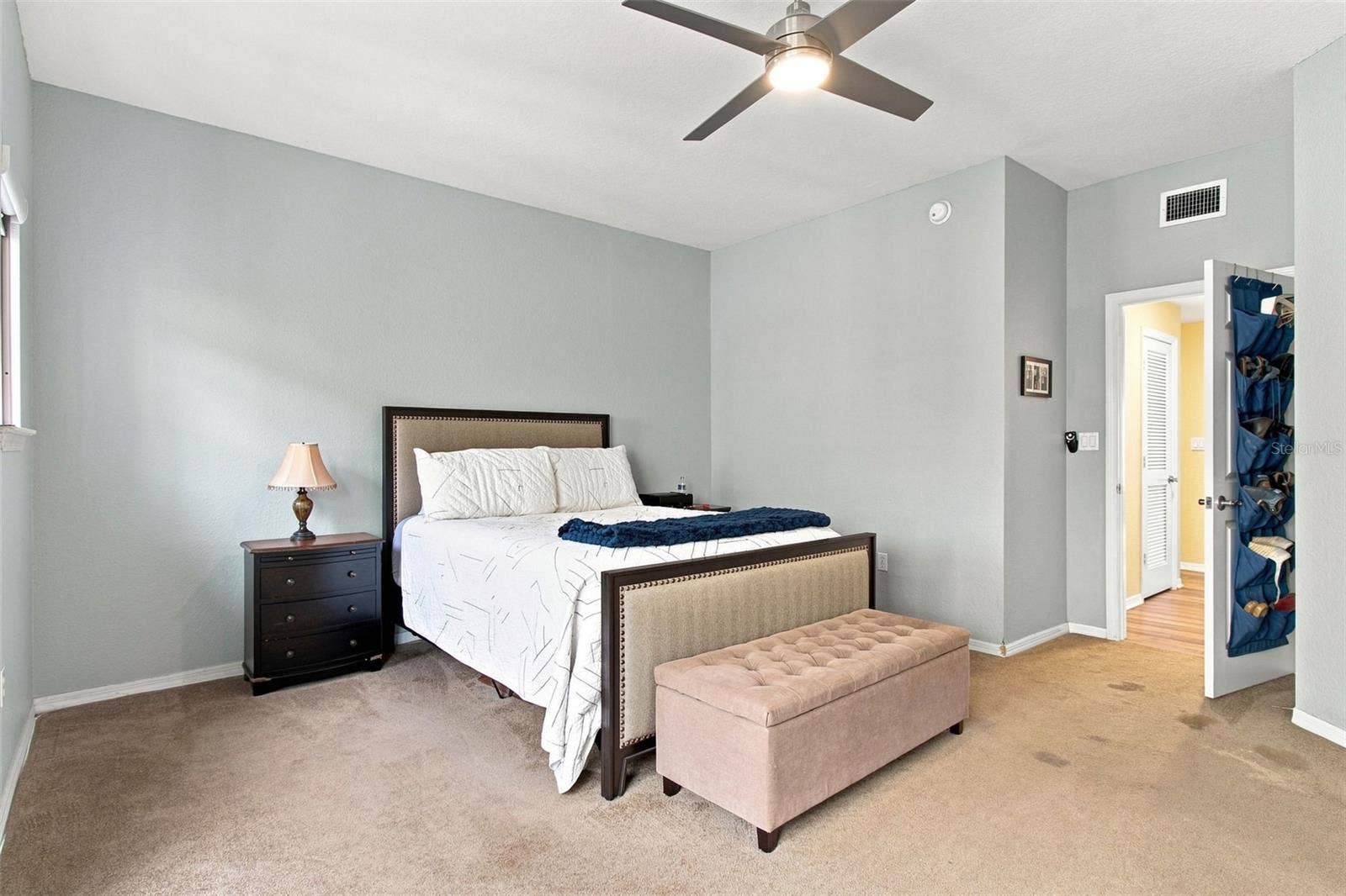 9801 MEADOW FIELD CIRCLE, Tampa, FL 33626 9801 MEADOW FIELD CIRCLE, Tampa, FL 33626