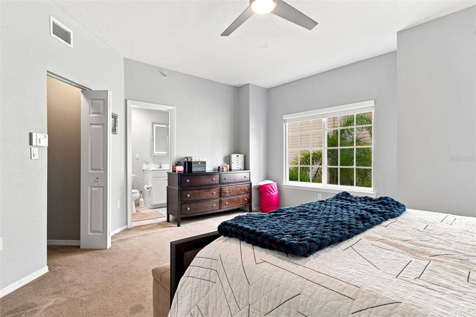 9801 MEADOW FIELD CIRCLE, Tampa, FL 33626 9801 MEADOW FIELD CIRCLE, Tampa, FL 33626