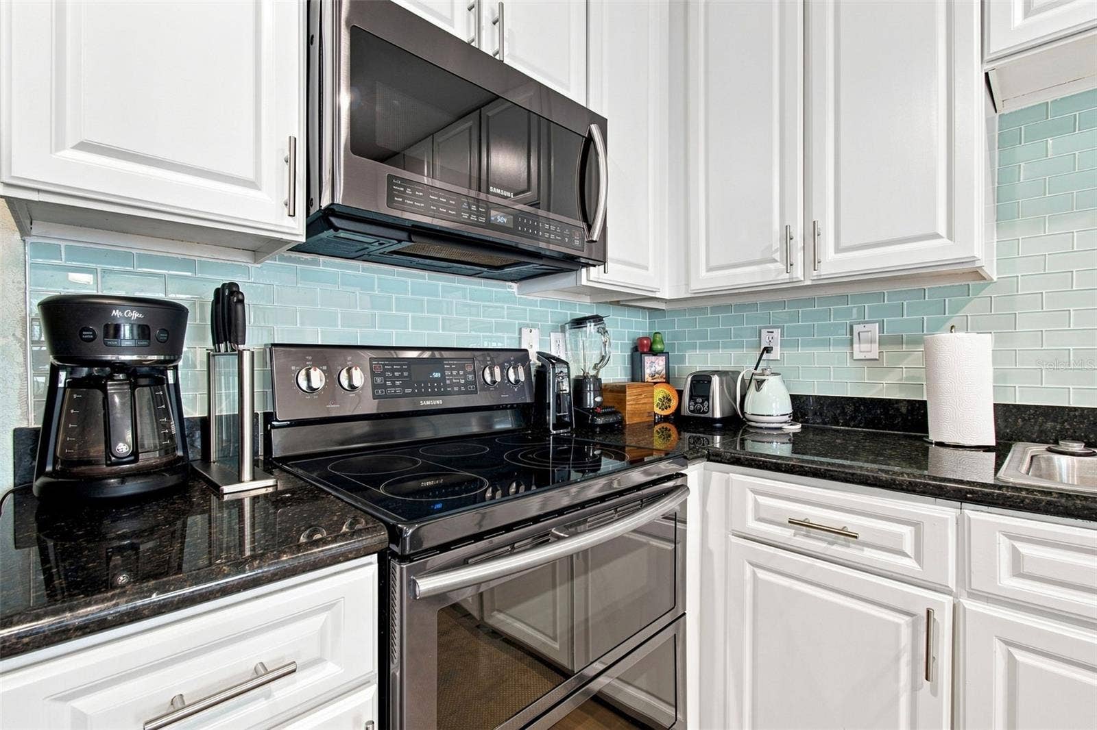 9801 MEADOW FIELD CIRCLE, Tampa, FL 33626 9801 MEADOW FIELD CIRCLE, Tampa, FL 33626