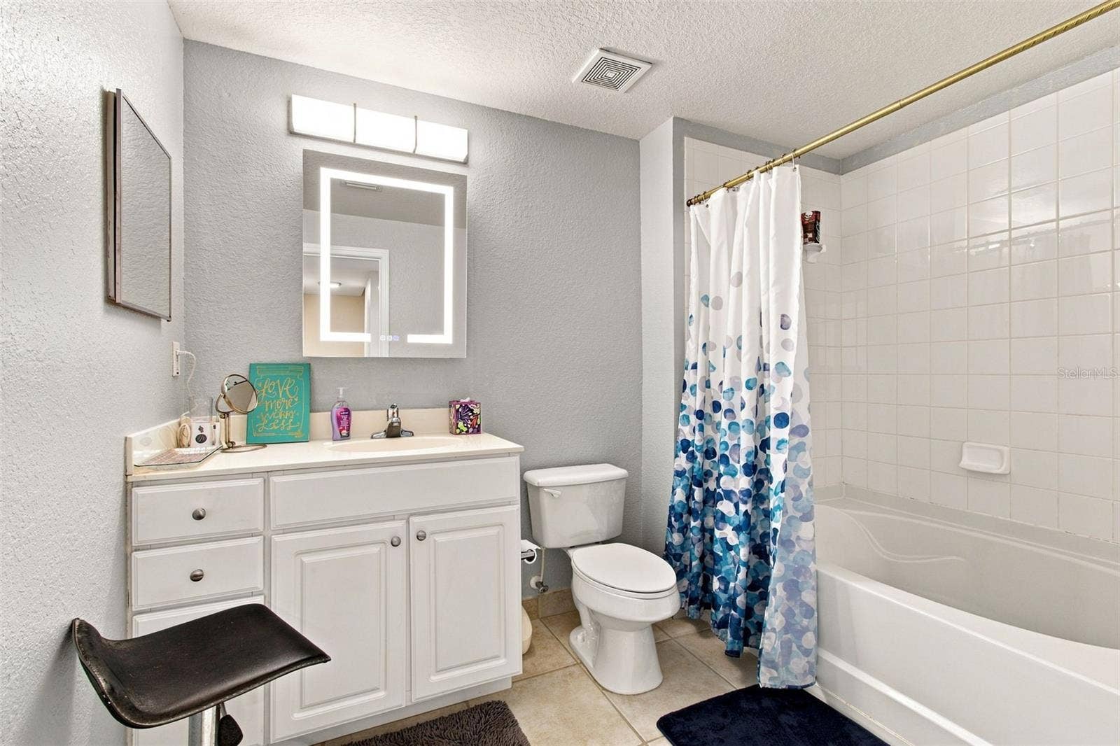 9801 MEADOW FIELD CIRCLE, Tampa, FL 33626 9801 MEADOW FIELD CIRCLE, Tampa, FL 33626