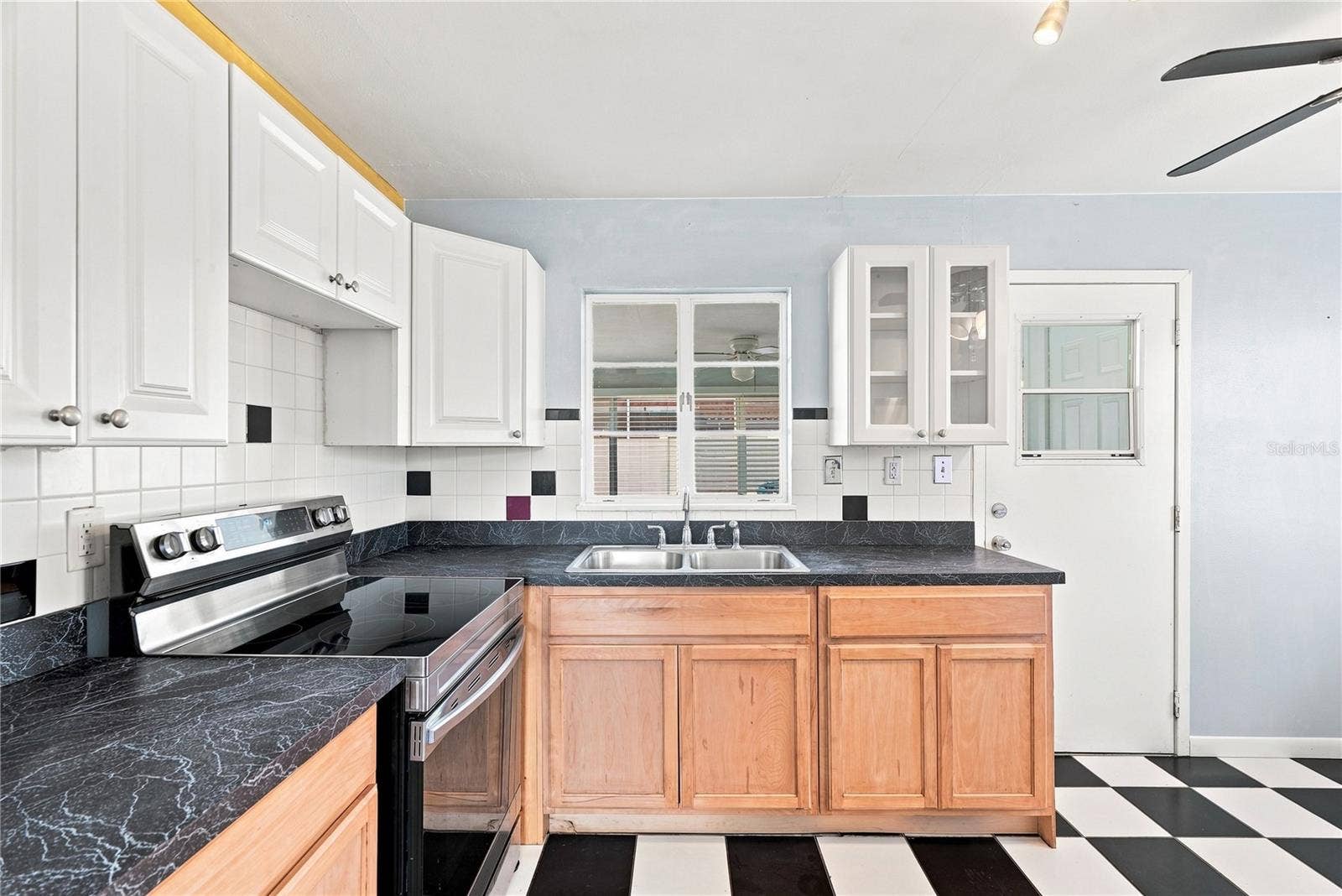 600 79TH AVENUE, St Pete Beach, FL 33706 600 79TH AVENUE, St Pete Beach, FL 33706